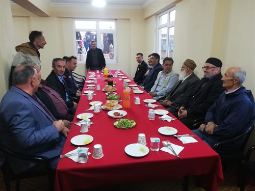 İlçemiz Kaymakamı Sn. Mustafa İkbal EŞKİ, Çatalçam Köyünde iftar programına katıldı.