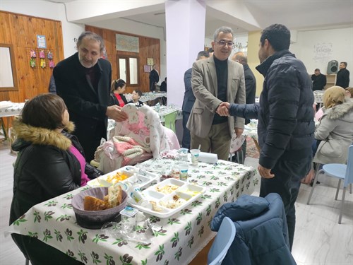 Kaymakam Sn. Mustafa İkbal EŞKİ, Depremzede vatandaşlarımız için düzenlenen iftar programına katıldı.